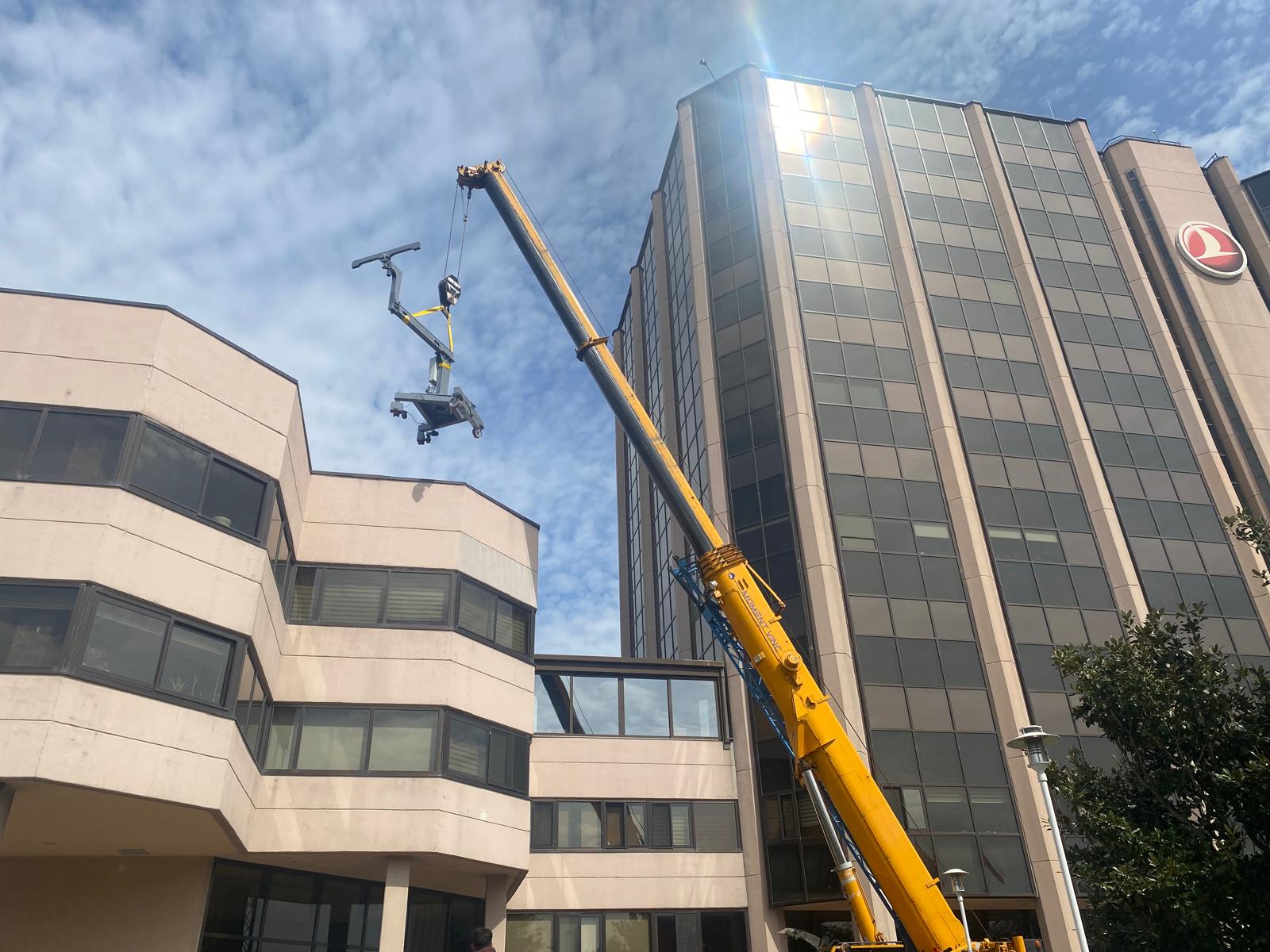 TM-40 Tek Bomlu Raylı Cephe Temizlik Sistemi - 19